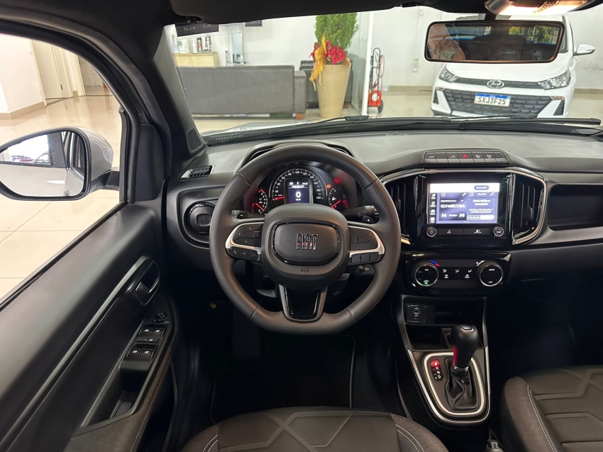 fiat strada 1.3 firefly flex volcano cd cvt 4p automatico 202410