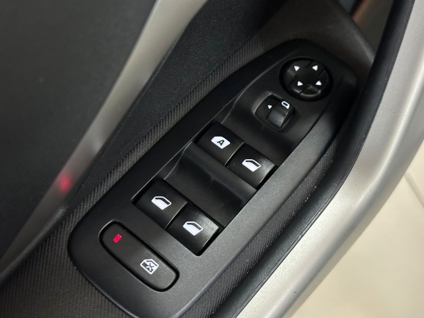 peugeot 2008 1.6 16v flex allure 4p automatico 202211