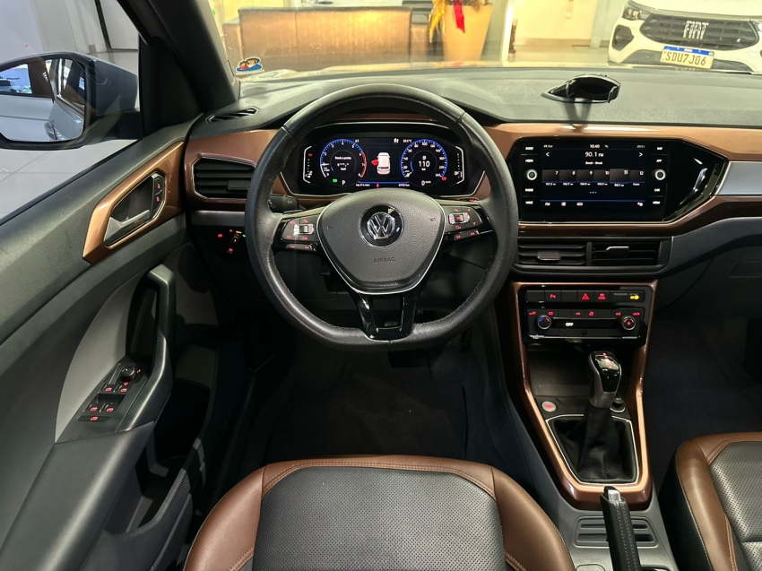 volkswagen t-cross 1.0 200 tsi total flex comfortline automatico 4p 202010