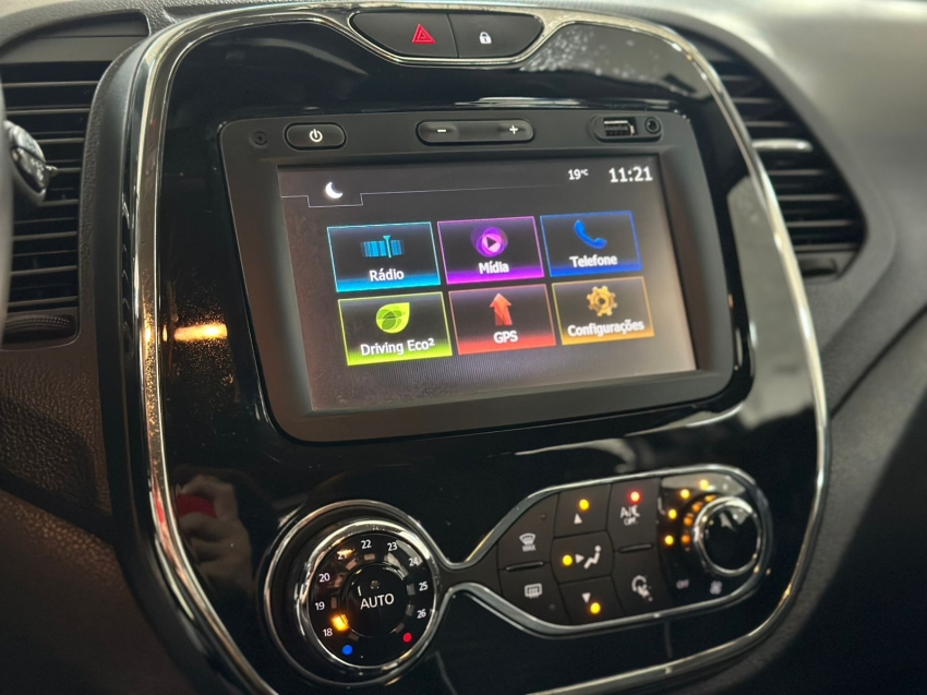renault captur 1.6 16v sce flex intense x-tronic 4p automatico 20198