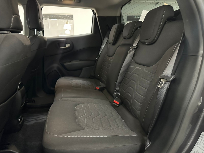 fiat toro 1.3 turbo 270 flex freedom at6 4p automatico 202515