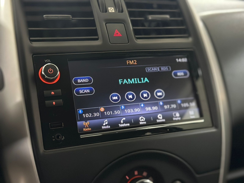 nissan versa 1.6 16v flexstart sv 4p xtronic flex automatico 20209