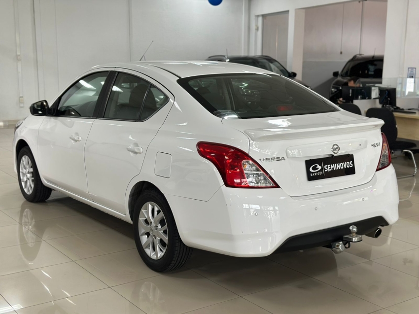 nissan versa 1.6 16v flexstart sv 4p xtronic flex automatico 20201