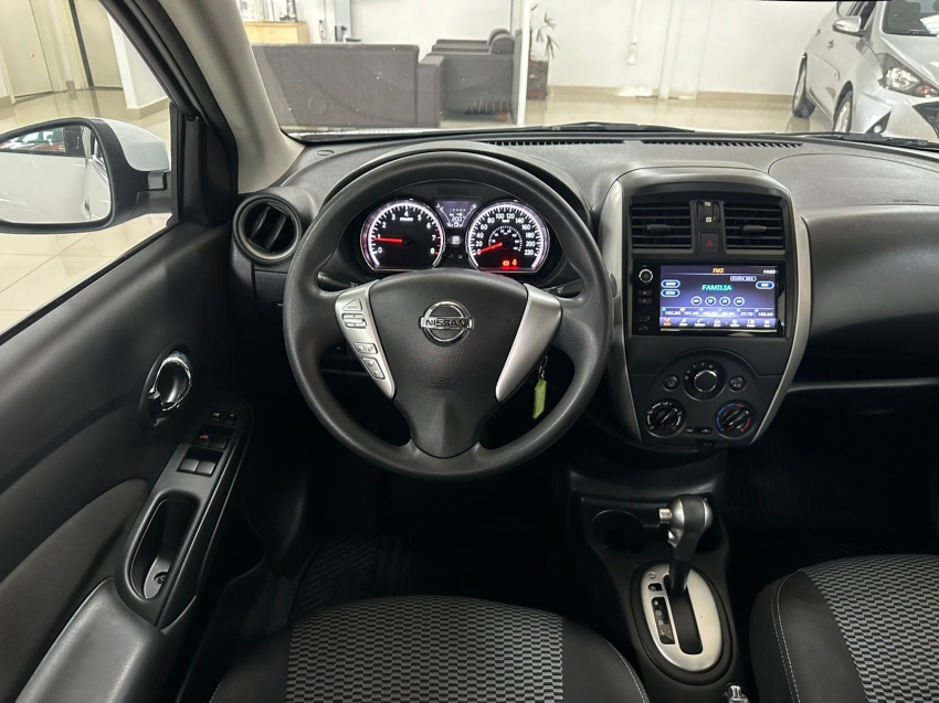 nissan versa 1.6 16v flexstart sv 4p xtronic flex automatico 202010