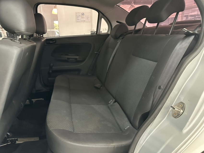 volkswagen voyage 1.0 12v mpi totalflex 4p manual flex 202312