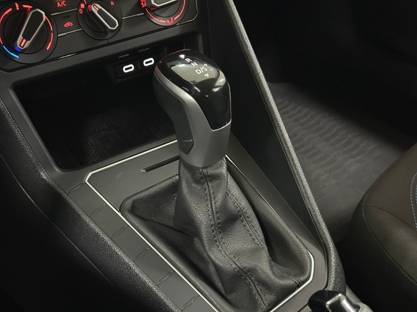 volkswagen nivus 1.0 200 tsi total flex comfortline automatico 4p 20249