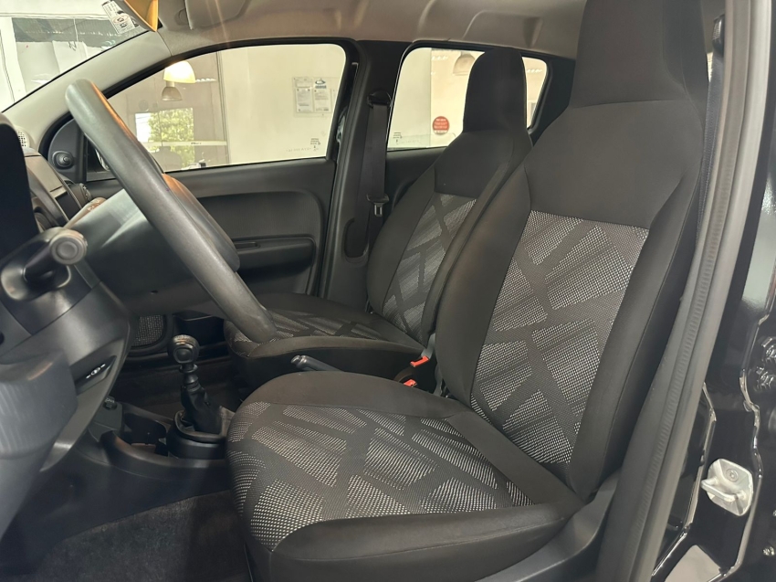 fiat mobi 1.0 evo flex like. manual 4p automatico 202512