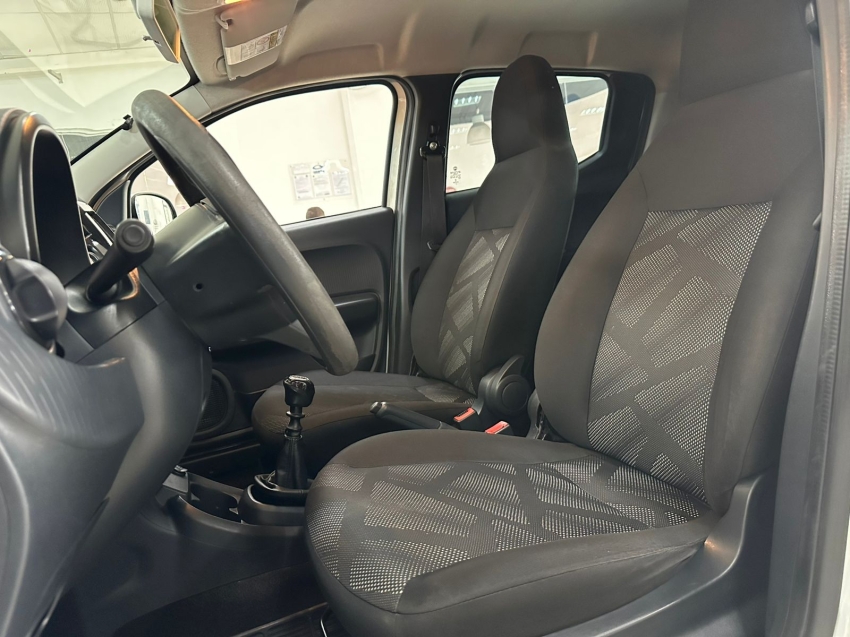 fiat mobi 1.0 evo flex like. manual 4p 201813