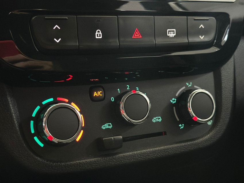 renault kwid 1.0 12v sce flex outsider manual 4p 20249