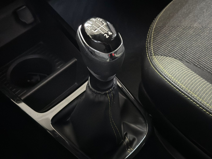 renault kwid 1.0 12v sce flex outsider manual 4p 202410