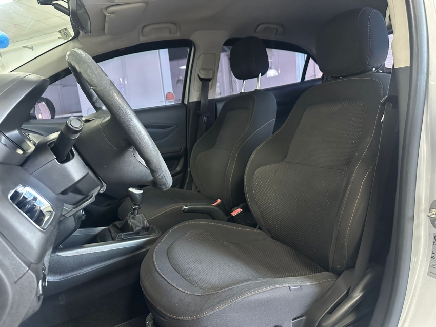 chevrolet onix 1.4 mpfi ltz 8v flex 4p manual 201411