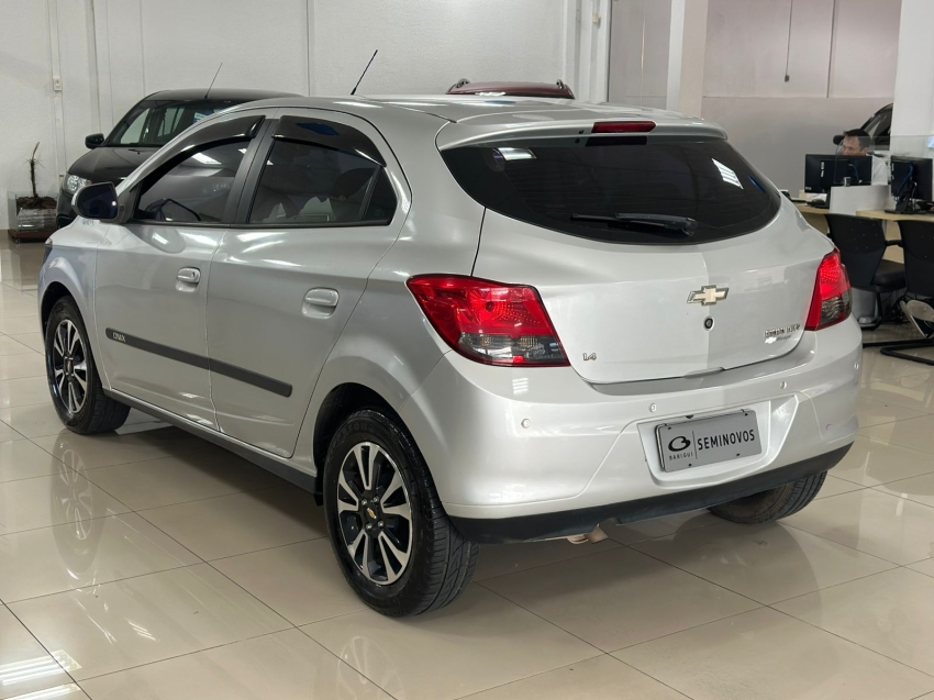 chevrolet onix 1.4 mpfi ltz 8v flex 4p manual 20141