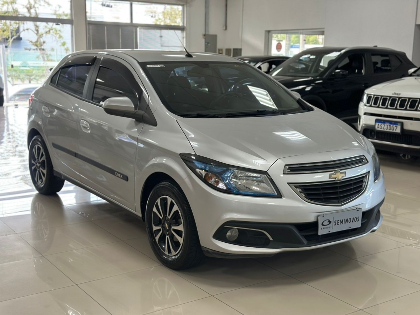 chevrolet onix 1.4 mpfi ltz 8v flex 4p manual 20144