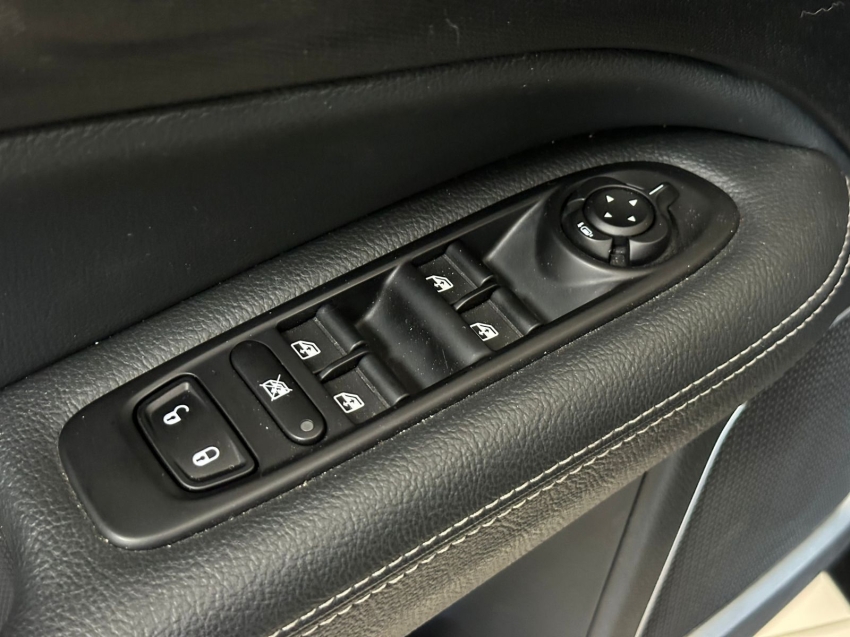 fiat toro 1.3 turbo 270 flex volcano at6 4p automatico 202511