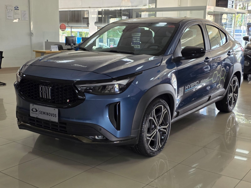 fiat fastback 1.0 turbo 200 hybrid impetus cvt hibrido 4p automatico 2025