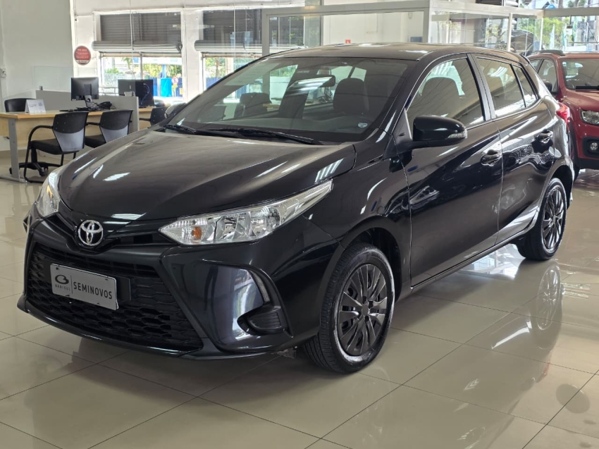 toyota yaris 1.5 16v flex xl multidrive 4p automatico 2025
