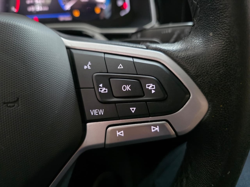 volkswagen nivus 1.0 200 tsi total flex highline automatico 4p 202413