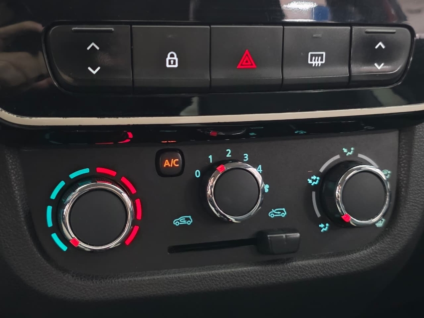 renault kwid 1.0 12v sce flex intense manual 4p 201910
