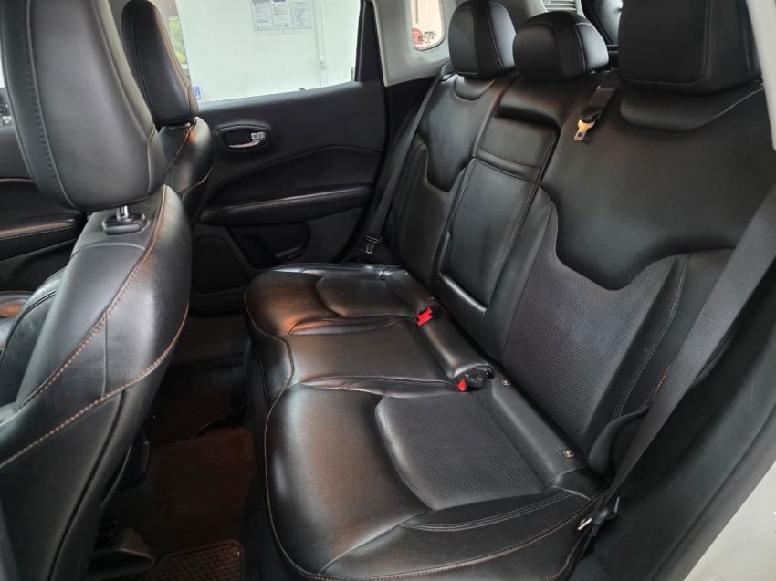 jeep compass 2.0 16v flex sport automatico 4p 202015