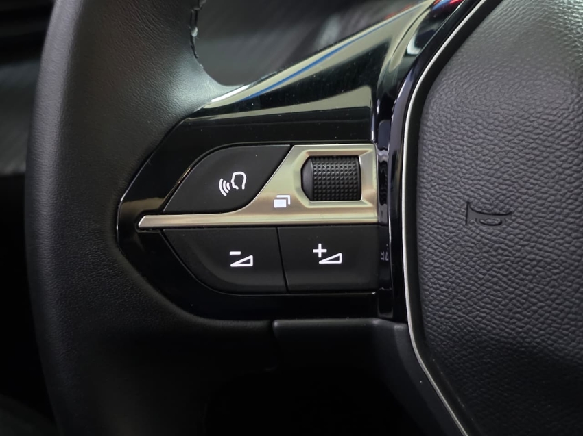 peugeot 208 1.0 turbo 200 flex griffe cvt 4p automatico 202416