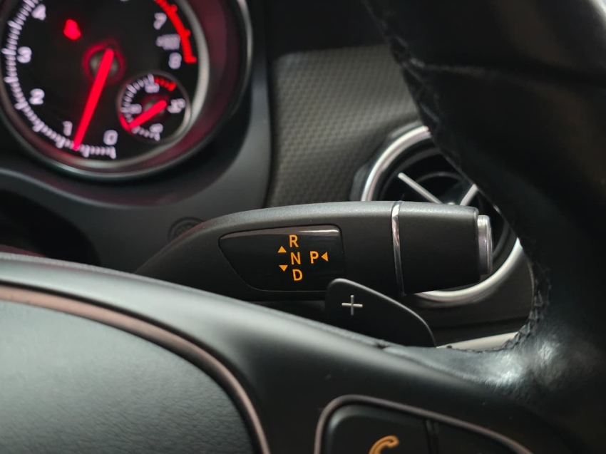 mercedes-benz gla 200 1.6 cgi flex advance 7g-dct 4p automatico 201911