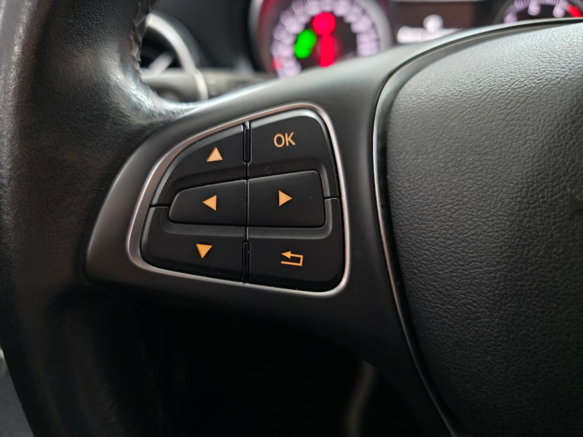 mercedes-benz gla 200 1.6 cgi flex advance 7g-dct 4p automatico 201914