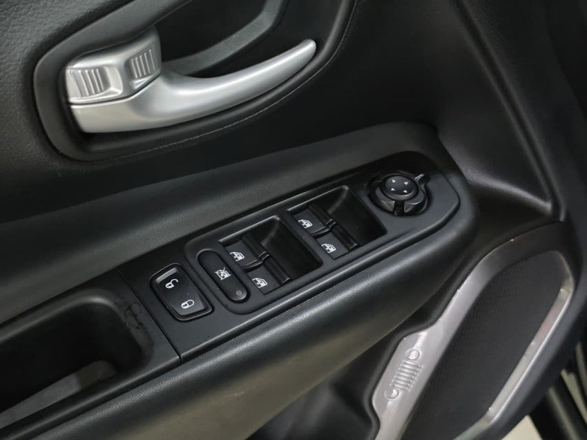 jeep renegade 1.3 t270 turbo flex s 4x4 at9 4p automatico 202318