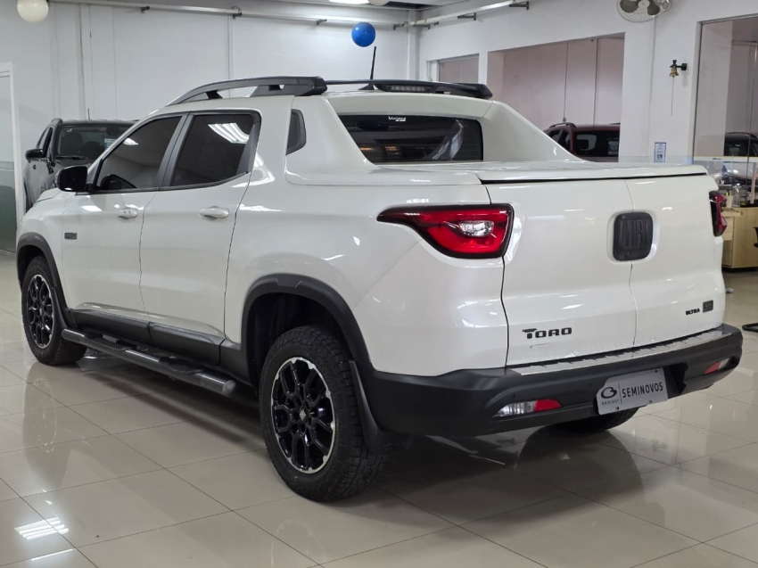 fiat toro 2.0 16v turbo diesel ultra 4wd at9 4p automatico 20241