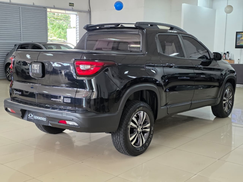 fiat toro 1.3 turbo 270 flex freedom at6 4p automatico 20223