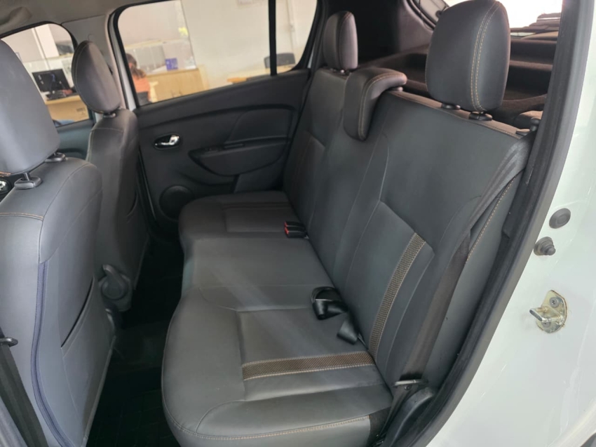 renault sandero 1.6 16v sce flex stepway easy-r 4p semiautomatico 201813
