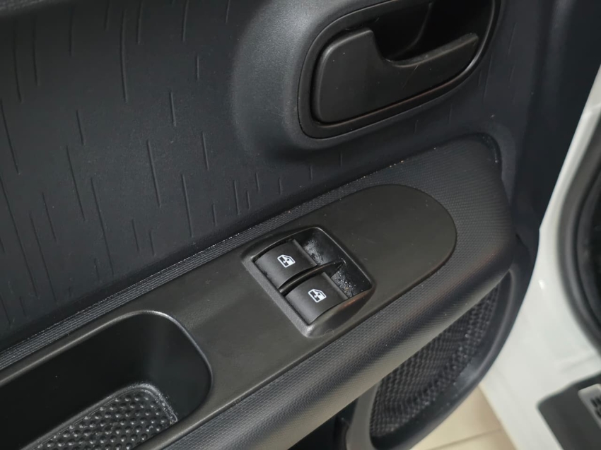fiat mobi 1.0 evo flex like. manual 4p 202415