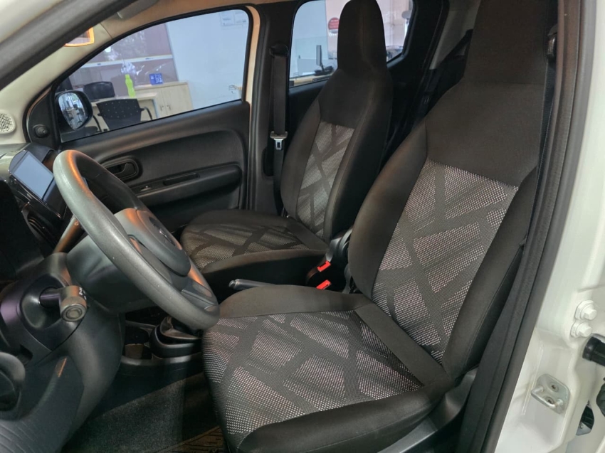 fiat mobi 1.0 evo flex like. manual 4p 202412