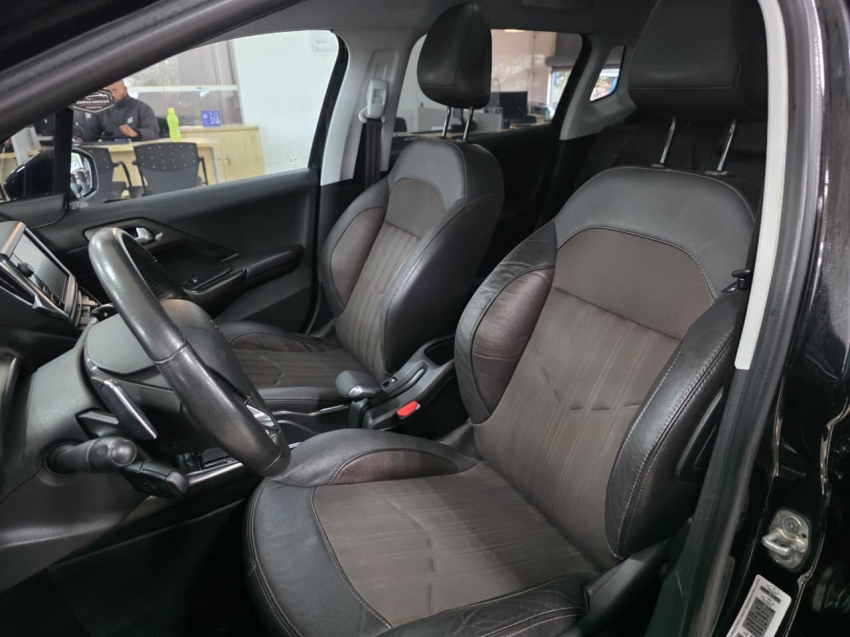 peugeot 2008 1.6 16v flex griffe 4p automatico 201713
