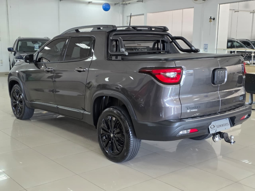 fiat toro 1.3 turbo 270 flex volcano at6 4p automatico 20251