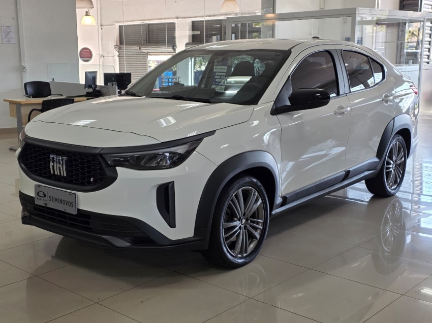 fiat fastback 1.0 turbo 200 flex cvt 4p automatico 2024