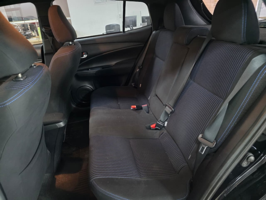 toyota yaris 1.5 16v flex xl plus connect multidrive 4p automatico 202115
