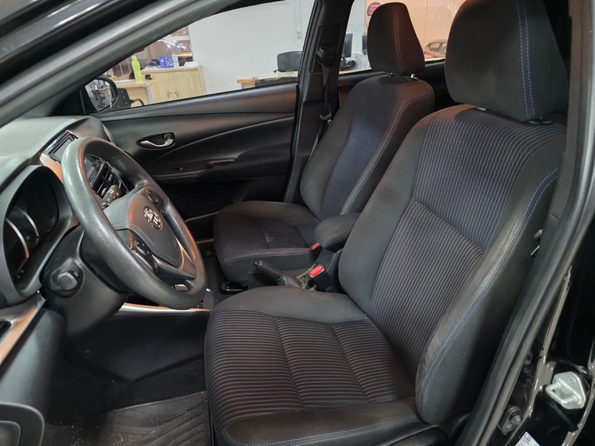 toyota yaris 1.5 16v flex xl plus connect multidrive 4p automatico 202114