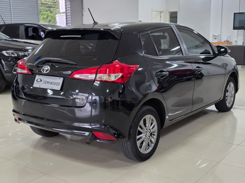 toyota yaris 1.5 16v flex xl plus connect multidrive 4p automatico 20213