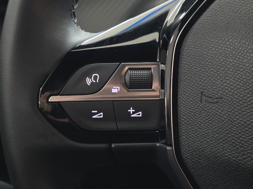 peugeot 2008 1.0 turbo 200 flex allure cvt 4p automatico 202614