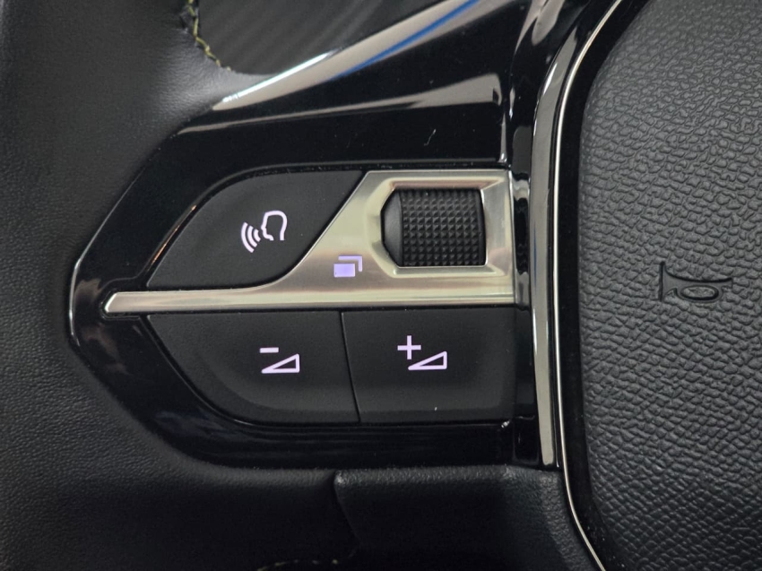 peugeot 208 1.0 turbo 200 flex gt cvt 4p automatico 202514