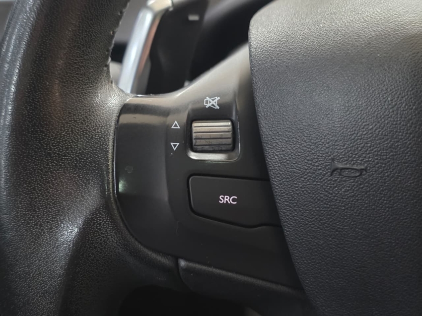 peugeot 2008 1.6 16v flex griffe 4p automatico 201615