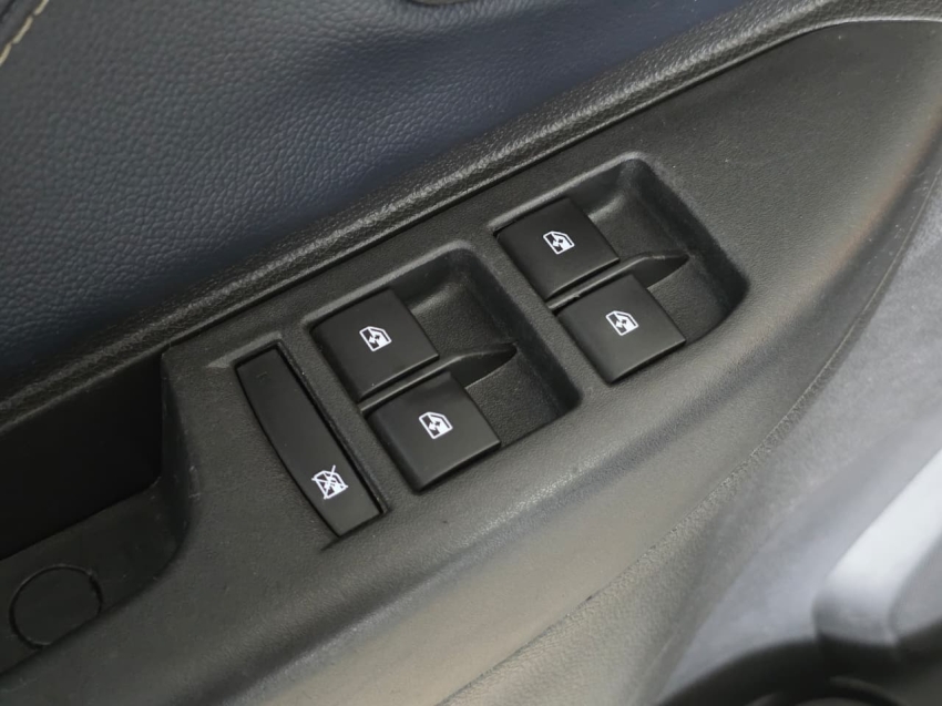 chevrolet spin 1.8 ltz 8v flex 4p automatico 202317