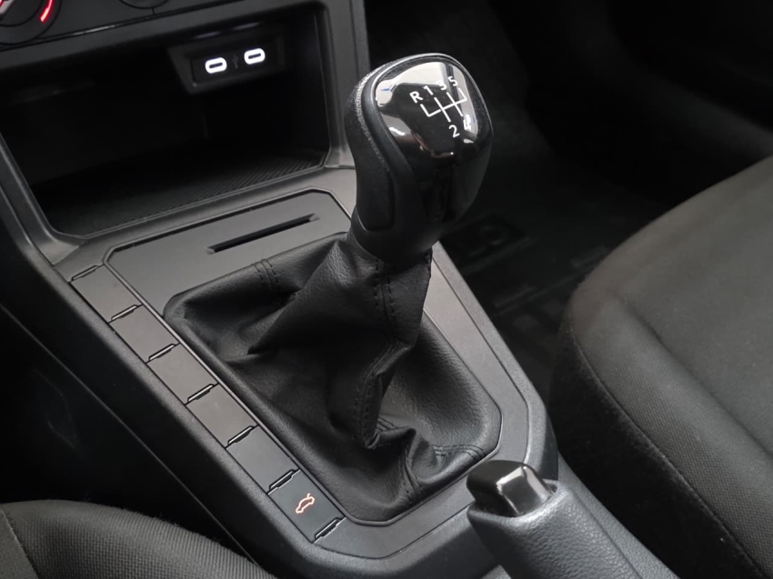 volkswagen polo 1.0 mpi track manual flex 4p 202410