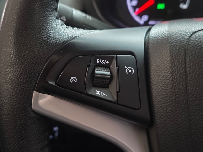 Chevrolet ONIX 1.4 MPFI ACTIV 8V FLEX 4P MANUAL 2018/1914