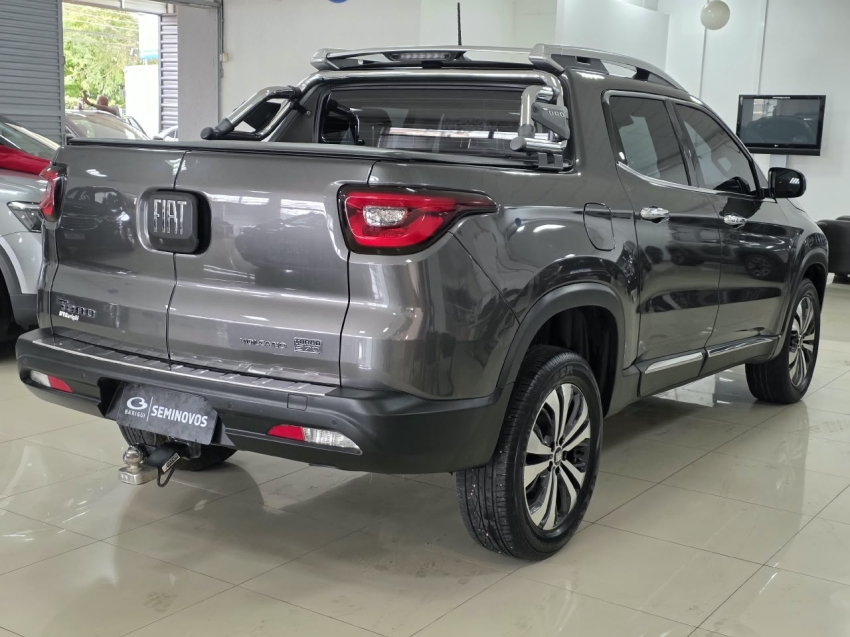 fiat toro 1.3 turbo 270 flex volcano at6 4p automatico 20223