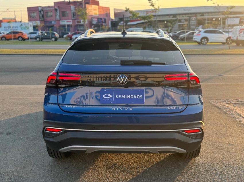 volkswagen nivus 1.0 200 tsi total flex highline automatico 4p 20225
