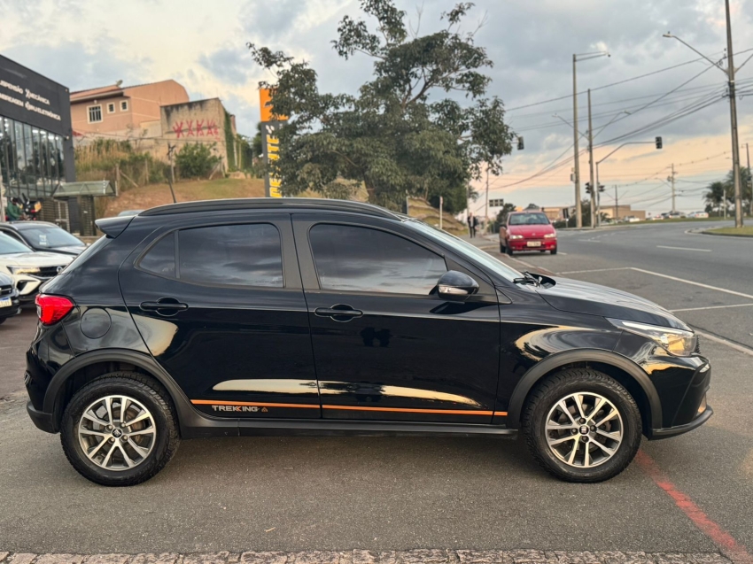 fiat argo 1.3 firefly flex trekking manual 4p 2024
