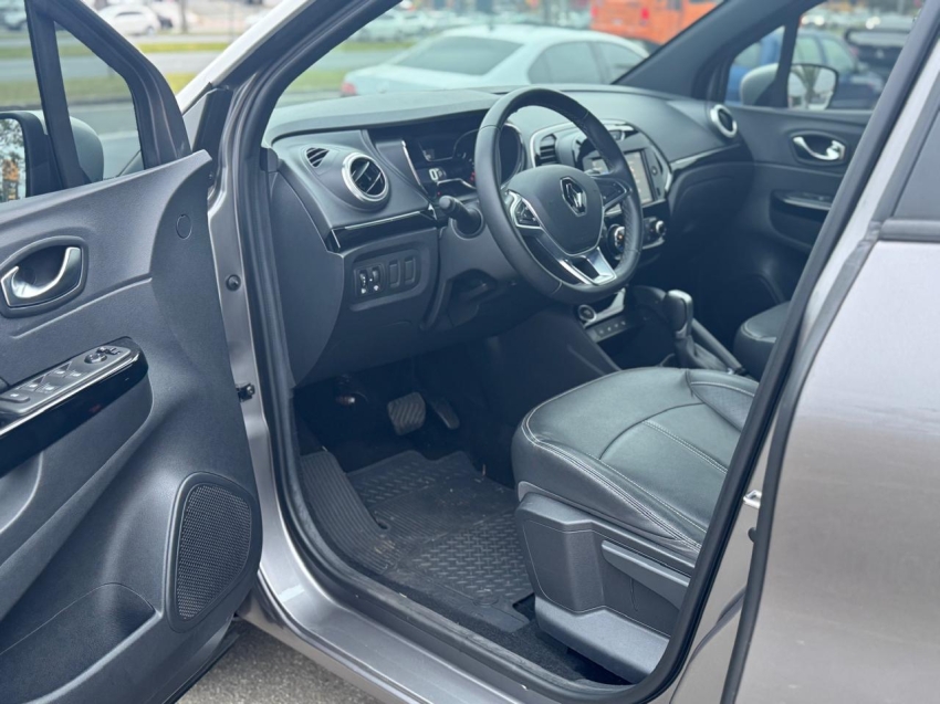 renault captur 1.3 tce flex intense x-tronic 4p automatico 2023