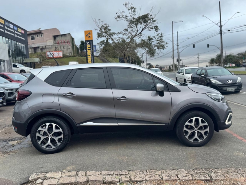 renault captur 1.3 tce flex intense x-tronic 4p automatico 2023