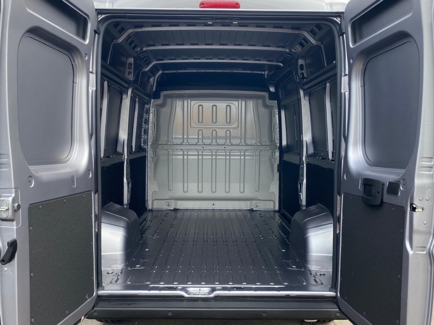 fiat ducato 2.2 bluehdi diesel cargo manual 4p 2024